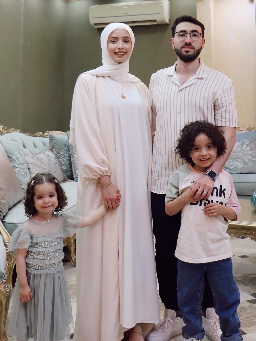 Cream open abaya with belt